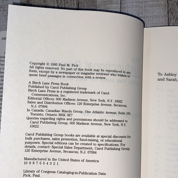 Dysfunctional President hardback book - Picture 4 of 12